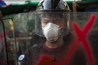 Уряд Таїланду оголосив надзвичайний стан у 16 провінціях