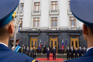 На Банковій не збираються у військовий союз з Росією
