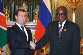 Мєдвєдєв: Росія повертається в Африку