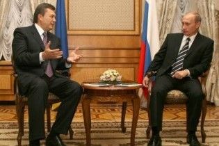 Путин поздравил Януковича с победой на выборах