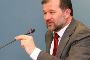 Балога нацькував на уряд Медведька