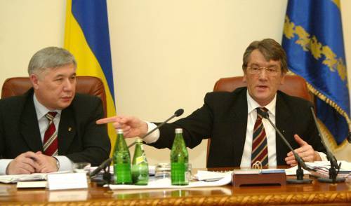 Ющенко Єхануров
