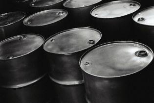 Цены на нефть продолжают падать (видео)