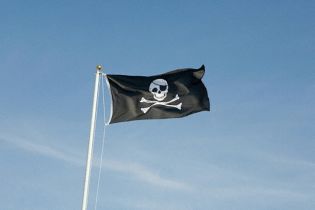 ВМС Індії затримали піратів, які намагалися захопити судно