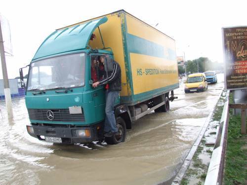 Повінь на Прикарпатті