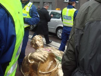 Бронзовий солдат