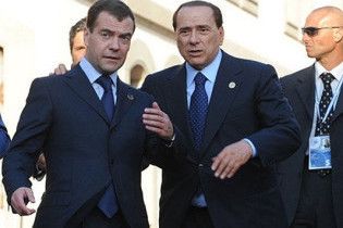 Пам`ятнику Леніну у Києві видалили голову