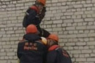 Два хлопчика загинули під обвалом гаража