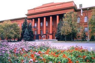 Навчання подорожчає