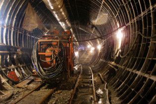 В Днепропетровске закрыли метро из-за сообщения о бомбе
