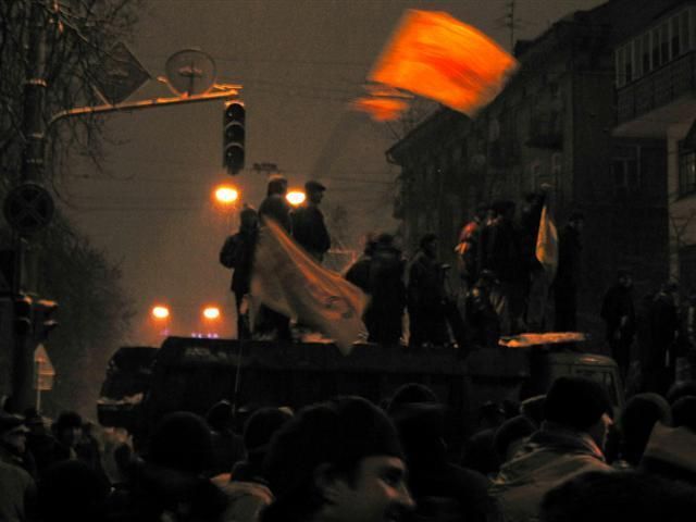 Помаранчева революція (Фото: pomaranch.org.ua)