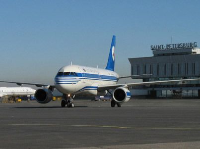 Через бійку літак повернули