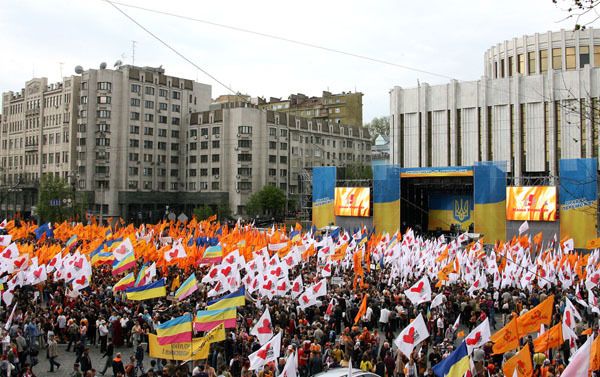 Мітинг опозиції на Європейській площі 2 травня 2007 року
