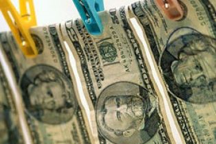 Фальшиві долари з'явилися на світовому ринку