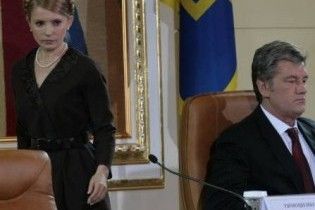 ПР і БЮТ подають в суд позов, щоб позбавити Ющенка влади