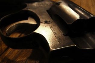 Хлопець розстріляв чотирьох школярів: 13-річна дівчинка померла