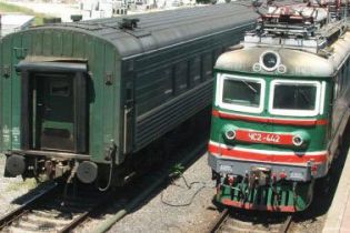 До новорічних свят курсуватиме 15 додаткових потягів
