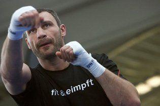 Віталій Кличко не визначився з суперником