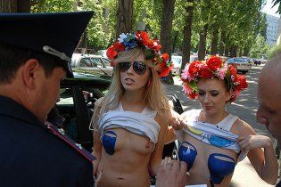 СБУ занялась движением FEMEN