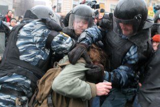 У Росії охоронцям дозволили бити громадян тільки з дотриманням їхніх прав