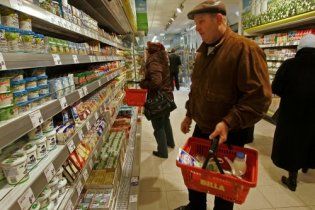 Уряд роздаватиме українцям продуктові картки