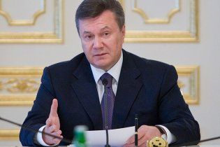 Янукович ограничит доступ к выборам новым партиям