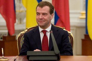 Медведев наложил вето на жесткие поправки в закон о митингах