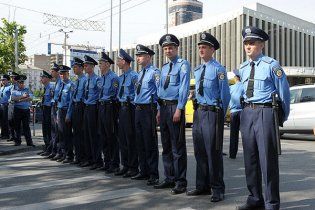 Українських міліціонерів відправлятимуть в Європу вчити англійську