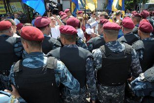 "Беркут" знову не пустив опозиціонерів до Януковича