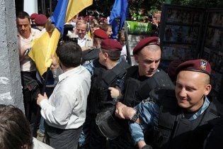 Могильов: міліція не тисне на опозицію і діє законно