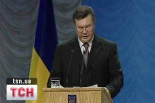Выступление Януковича усиленно охраняли из-за сообщения о теракте