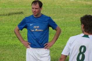 Екс-нападник збірної України пішов грати у село