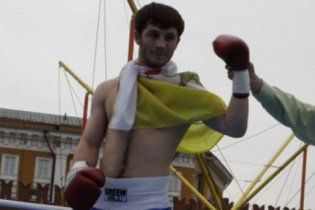 Чемпиона мира по боксу убили в ночном клубе