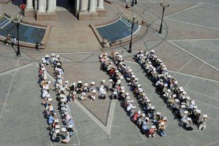 В Києві захищали право на мирні зібрання: біля ВР - сутичка з міліцією
