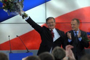 Туск призвал поляков не голосовать за Качиньского