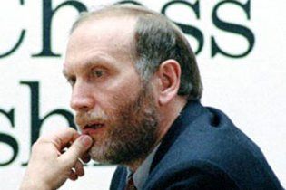 Кістки легендарного шахіста дістануть з могили