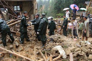 Жертвами зсувів у Китаї стали понад тисячі осіб