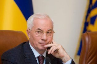 Азаров назвав редакцію Податкового кодексу досконалою