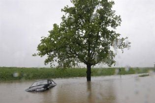 Повінь в Одещині загрожує 10 тисячам людей