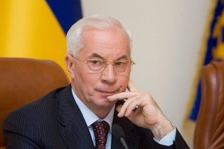 Азаров оголосив війну брехливим журналістам