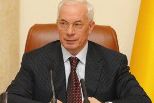 Азаров успокоил украинцев: гречки хватит всем
