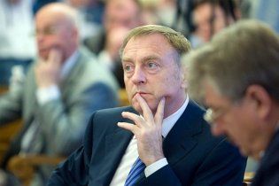 Янукович нагородив Лавриновича орденом