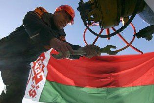 "Газова війна" триває: Білорусь пригрозила перекрити транзит газу в Європу