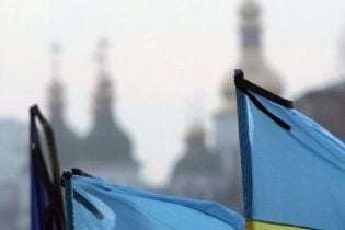 В Мелитополе на День независимости вывесят флаги с траурными лентами