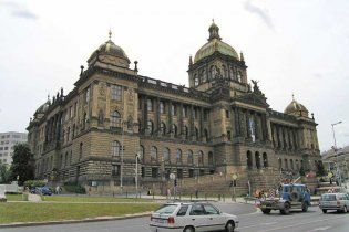 Уряд Чехії має намір подати у відставку