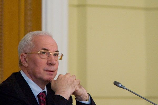 Микола Азаров