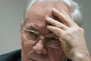 Азаров запропонував Росії допомогти розв'язати проблеми ЧФ РФ