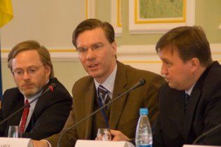 Німецького експерта пустили в Україну після восьмигодинного затримання