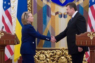 Клінтон дала певні рекомендації Януковичу і МЗС