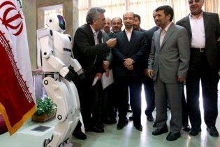 В Иране создали человекообразного робота